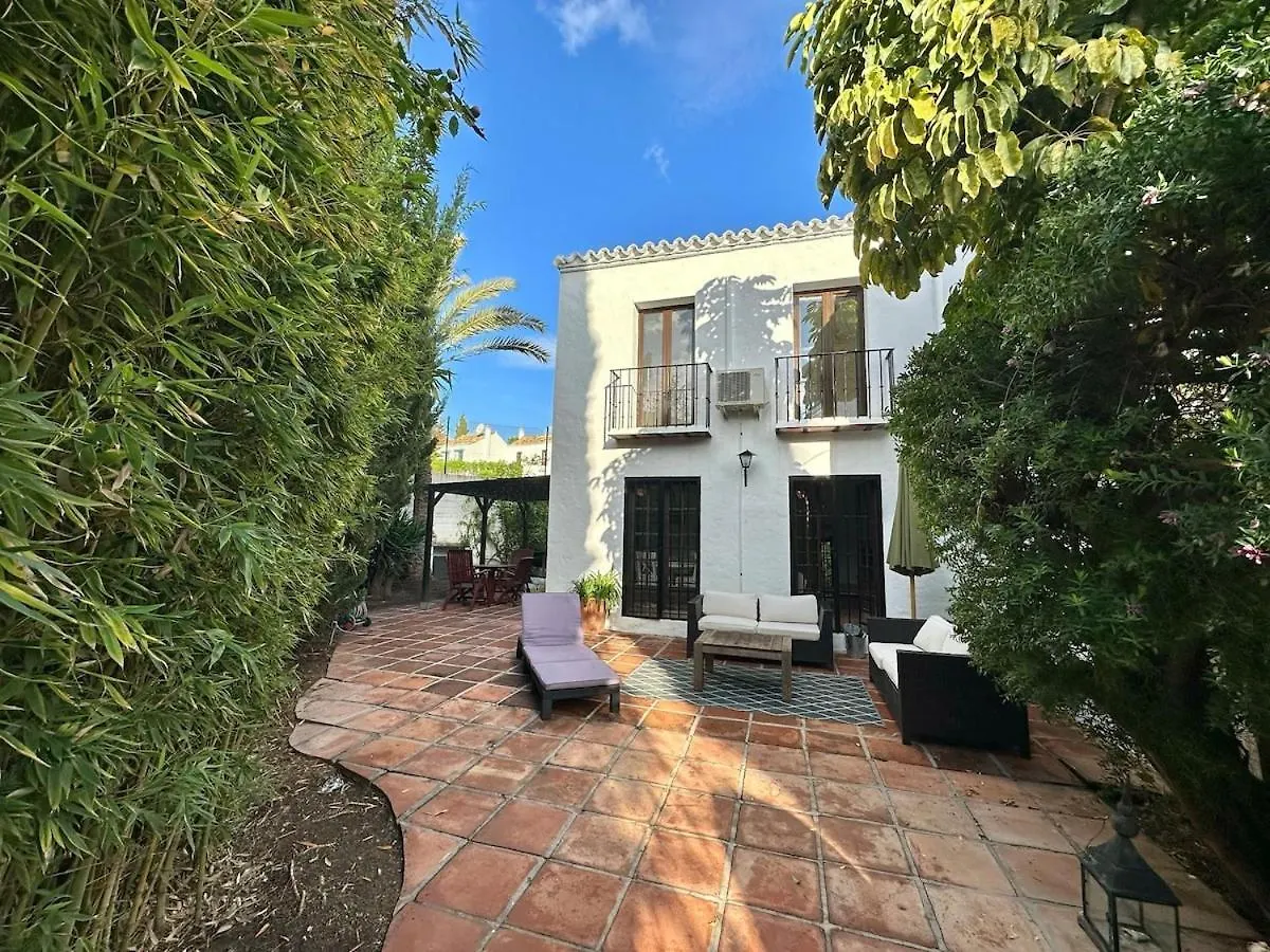 Marbella Townhouse Near Top Golf Courses contacts